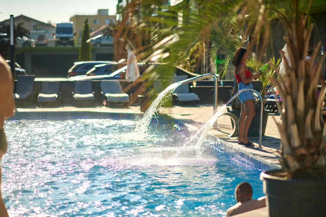 Sara Blu Apartment Spa And Pool Beach Resort Mamaia Εξωτερικό φωτογραφία
